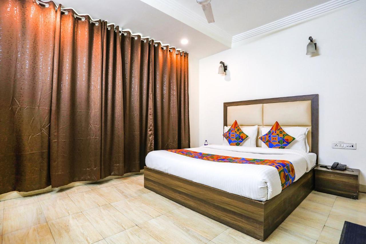 Fabhotel Jpm The Grand Bella - Nr Nehru Place Market New Delhi Exterior photo
