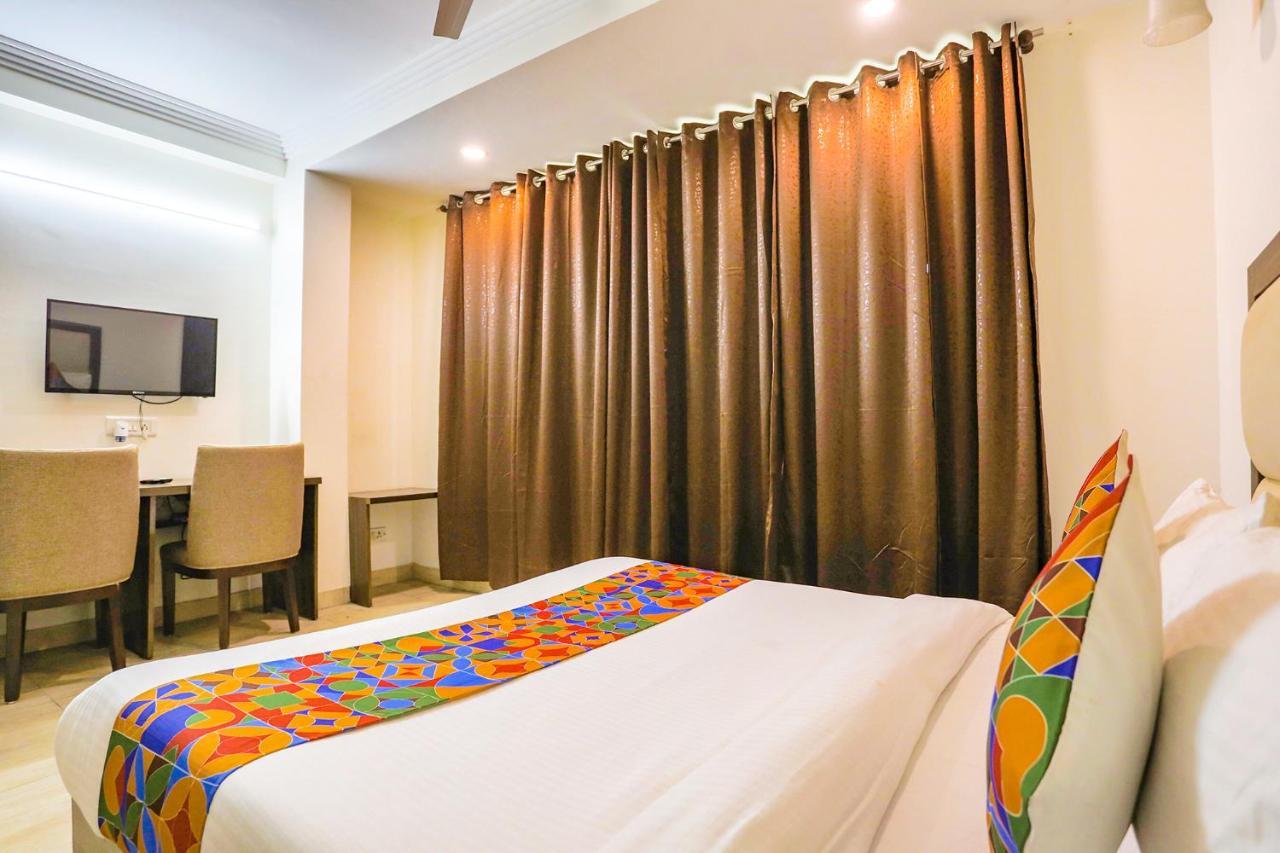 Fabhotel Jpm The Grand Bella - Nr Nehru Place Market New Delhi Exterior photo