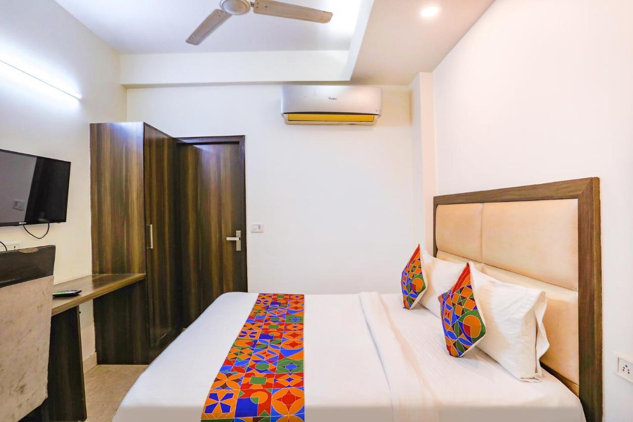 Fabhotel Jpm The Grand Bella - Nr Nehru Place Market New Delhi Exterior photo