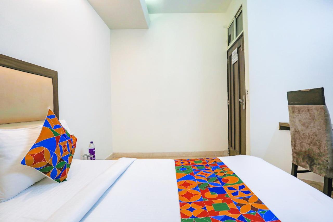 Fabhotel Jpm The Grand Bella - Nr Nehru Place Market New Delhi Exterior photo